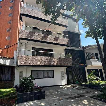 Casa Del Arbol Apto. 301 Medellin Exterior photo