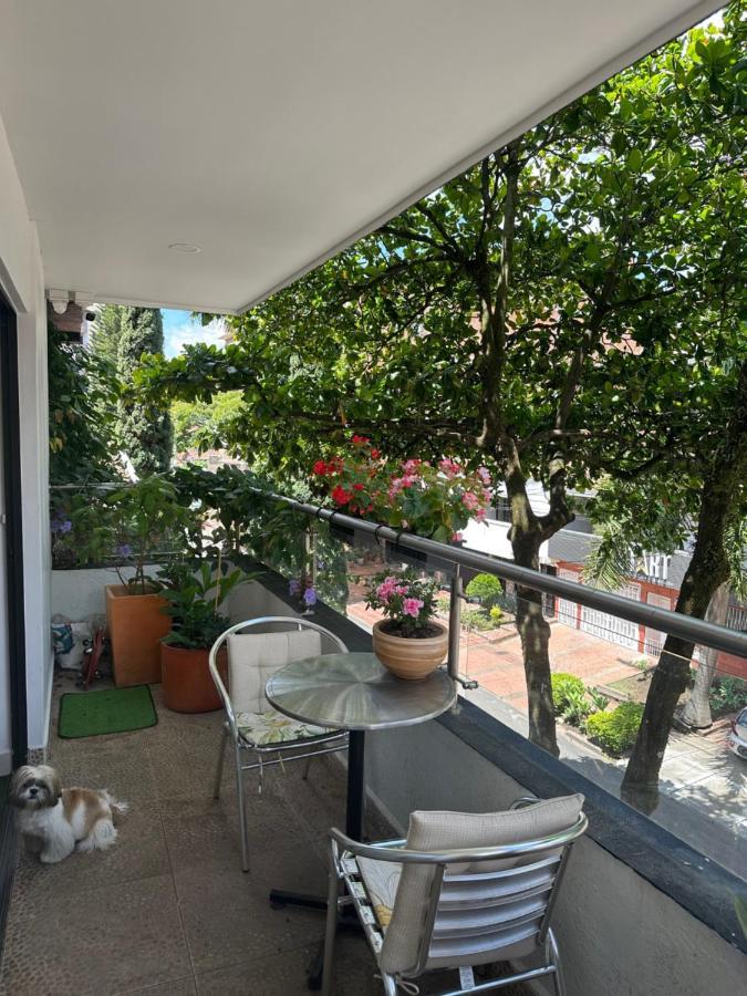 Casa Del Arbol Apto. 301 Medellin Exterior photo
